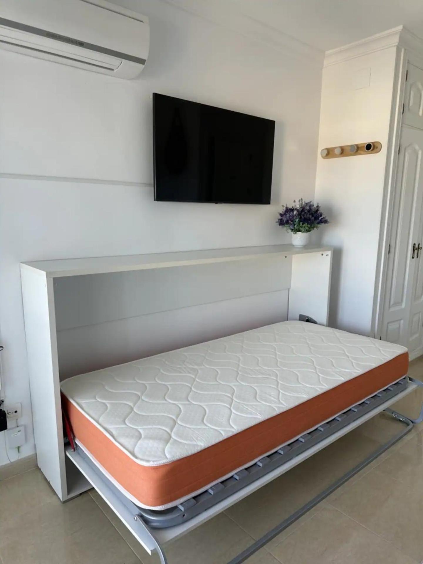 Estudio Turistico En Benalmadena A 200 Mts Del Mar Eksteriør bilde